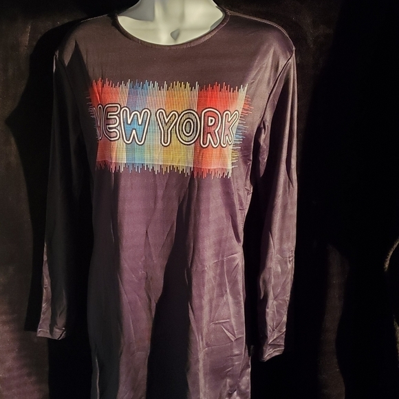 New Women's Black New York Long-Sleeved Mini Dresses Sizes S and M - Picture 3 of 6